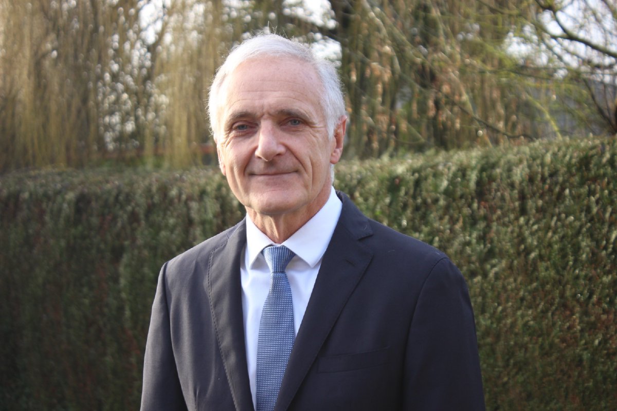 Portrait de Bernard Ollier, tête de liste Montgermont Esprit Village